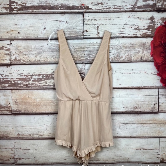 WINSTON WHITE Blush/Pink ruffle Romper - Picture 6 of 10